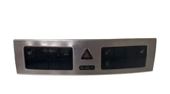 Mercedes-Benz C W203 Hazard light switch 2038707510 33635303 30061110153838