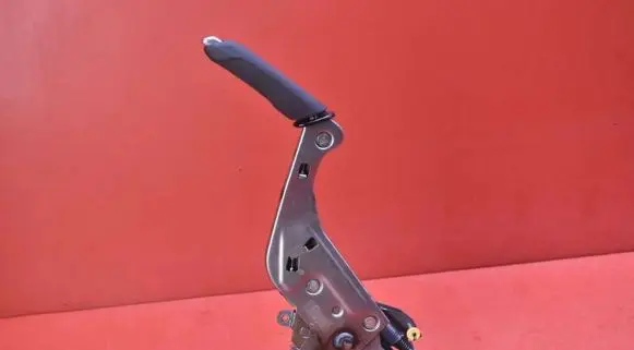 Peugeot 508 RXH Handbrake/parking brake lever assembly