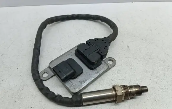 Mercedes-Benz Sprinter W906 Lambda probe sensor A0009058411 0009058411