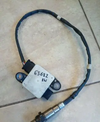 Skoda Octavia Mk2 (1Z) Lambda probe sensor 05L906261D NE65682