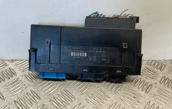 BMW 7 F01 F02 F03 F04 Comfort/convenience module 9244391 61359244391