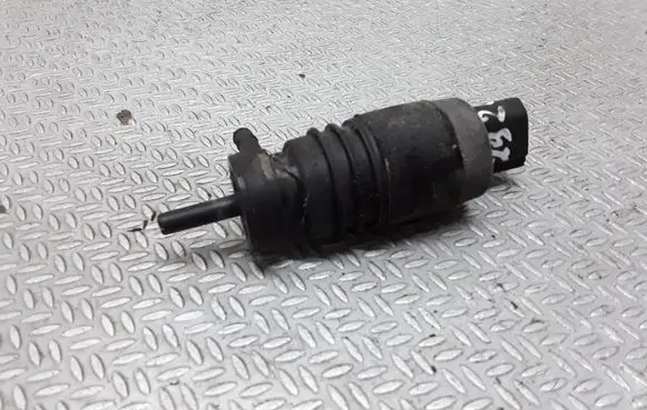 Audi A8 S8 D3 4E Windscreen/windshield washer pump