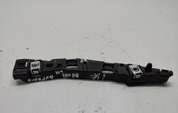 Opel Mokka B Front bumper mounting bracket 9835214480
