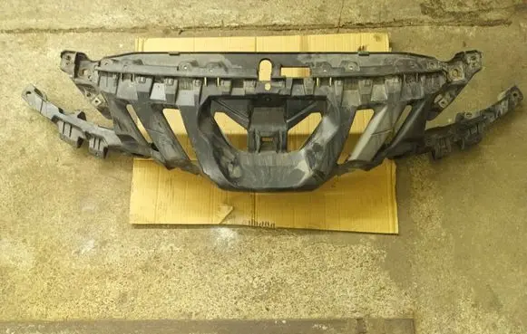 Peugeot 308 SW Front bumper support beam 9680389077