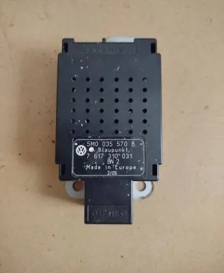 Volkswagen Golf V Aerial antenna amplifier 5M0035570B 7617310031