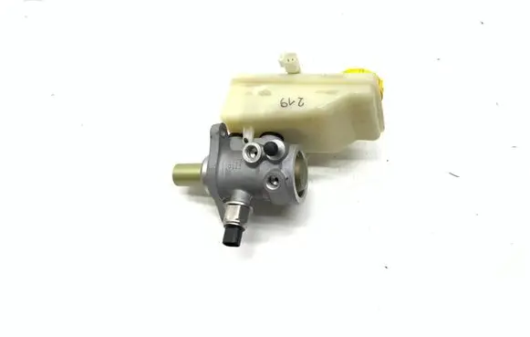 Jaguar XJ X350 Brake fluid reservoir XR828105