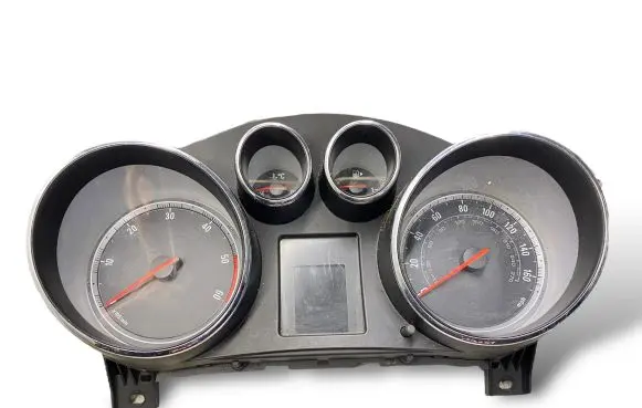 Opel Insignia A Speedometer (instrument cluster) 36590926 13333342 SW55A1