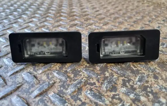 BMW 3 G20 G21 Number plate light 9481841