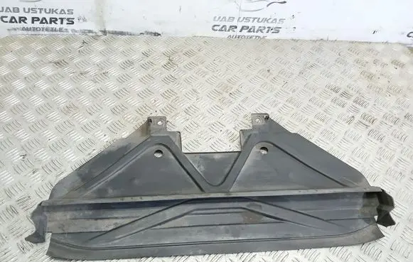 BMW 1 E82 E88 Rear bumper underbody cover/under tray 7128503