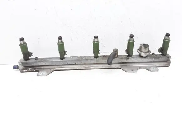 Volvo S60 Fuel injectors set 9470229