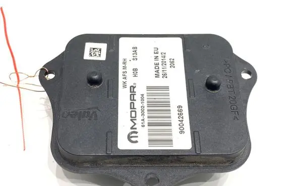Jeep Grand Cherokee Voltage converter/converter module 90042669