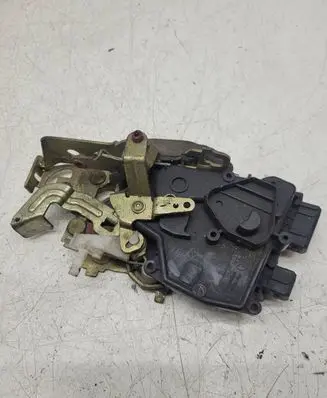 Peugeot 605 Front door lock