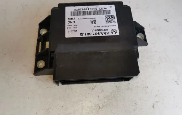 Volkswagen PASSAT B6 Hand brake control module 3AA907801G