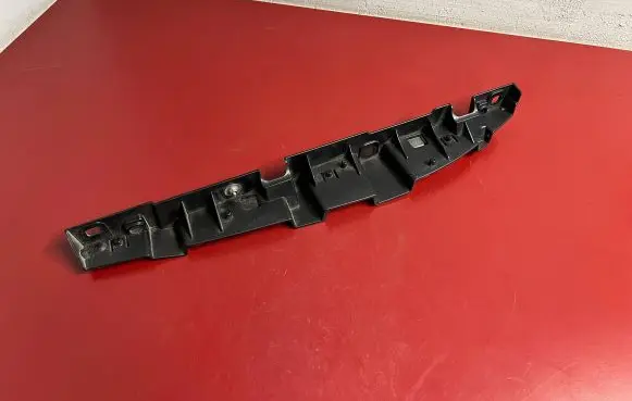 BMW i3 Fender mounting bracket 7299184 51657299184