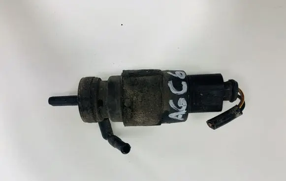Audi A6 S6 C6 4F Windscreen/windshield washer pump 1J5955651