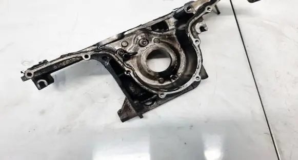 Subaru Legacy Engine mounting bracket 