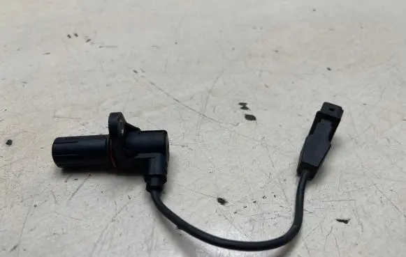 Chevrolet Cruze Crankshaft position sensor 96829958
