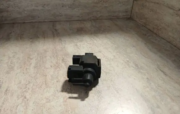 Audi A6 S6 C6 4F Turbo solenoid valve 
