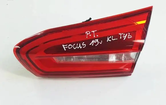 Ford Focus Tailgate rear/tail lights JX7B13A602CC 29072019 C519RL5D