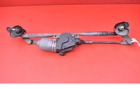 Lexus IS 220D-250-350 Front wiper linkage and motor 85110-53040