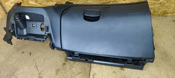 Subaru Impreza III Glove box set 66055FG030