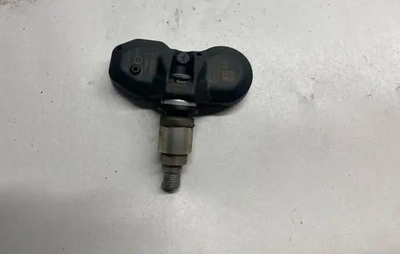 BMW X3 F25 Tire pressure sensor 6790054