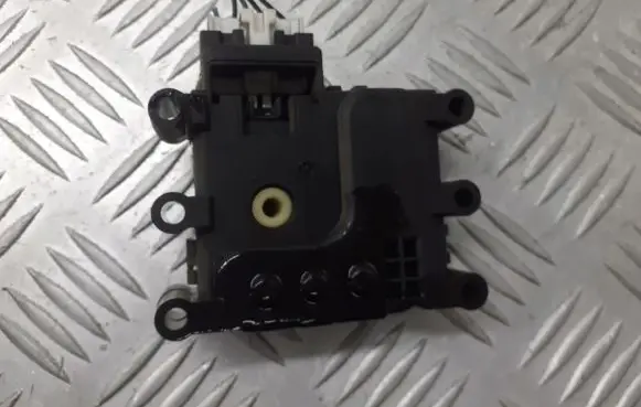 Mazda 3 I Air flap motor/actuator