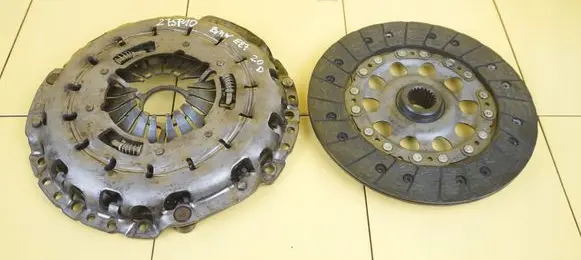 BMW 1 E81 E87 Clutch set kit 324046610 N47D20C SPRZEGLO
