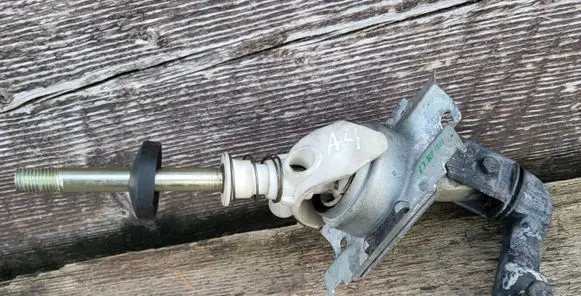 Audi A4 S4 B5 8D Gear shifter/selector 8D0711159