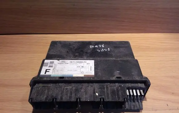 Ford Focus Comfort/convenience module 1S7T15K600FC