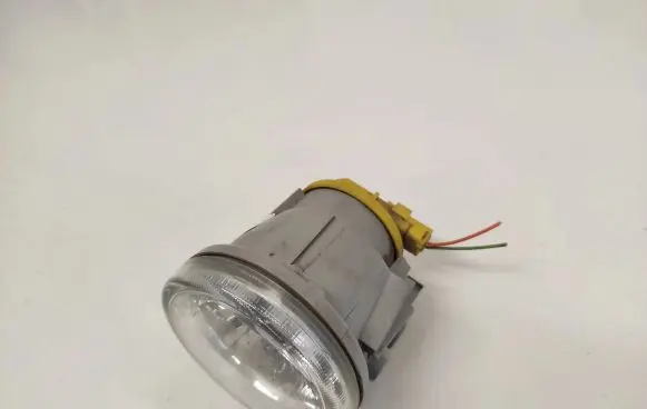 Peugeot 1007 Front fog light 9648947780 41180748