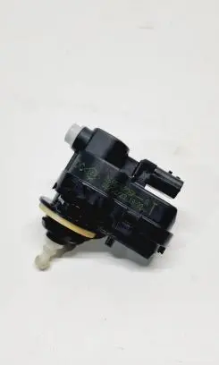 Nissan Qashqai J12 Headlight level adjustment motor 260566235R