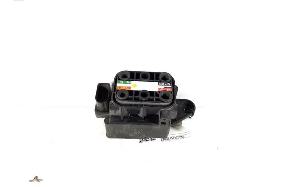 Jaguar XJ X351 Air suspension valve block AW9338486AA