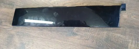 Ford Focus Front door glass trim molding BM51A20898AA