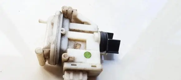 Volkswagen PASSAT B3 Central locking motor 357862153B