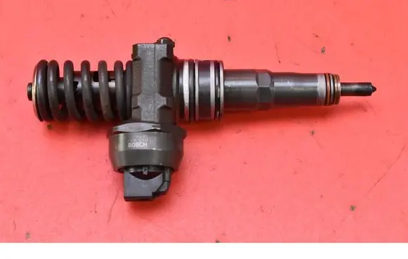 Skoda Octavia Mk2 (1Z) Fuel injector 038130073BQ