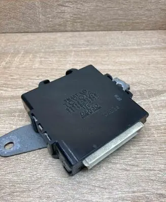 Toyota Prius (XW20) Keyless (KESSY) go control unit/module 8999047020 2325000072