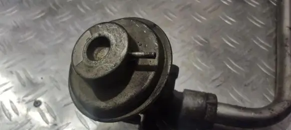 Toyota Avensis T220 EGR valve 2562064160 25620-64160