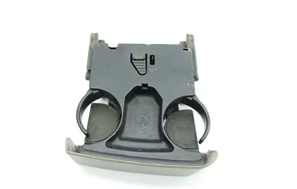 Cup holder front