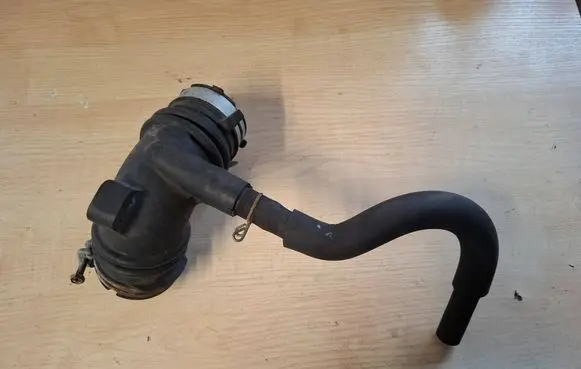 Toyota Verso-S Air intake hose/pipe 17880-47040