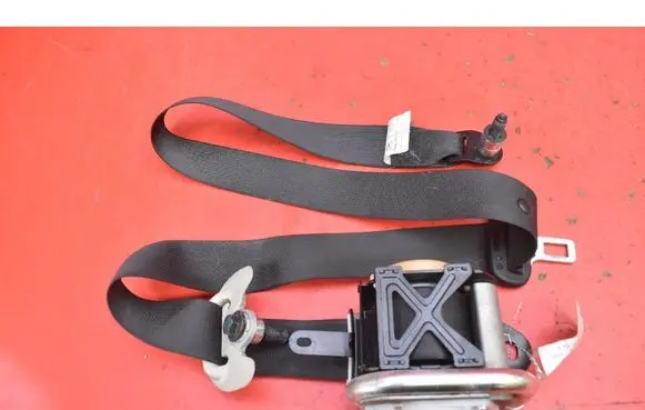 Nissan Micra Front seatbelt TKIAH2EG535