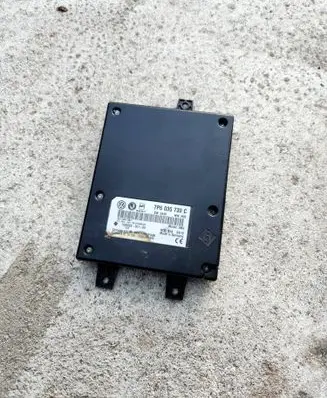 Skoda Superb B6 (3T) Bluetooth control unit module 7P6035730C 7668178871