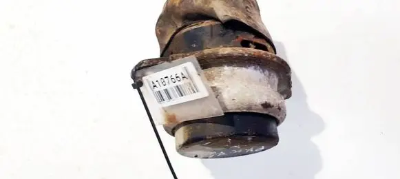 Volkswagen Touareg I Engine mount bracket 7l0199131 7l0.199.131
