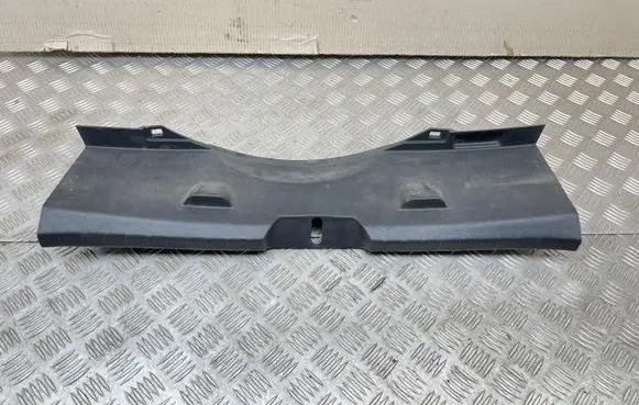 Toyota Yaris Trunk/boot sill cover protection 583870D090