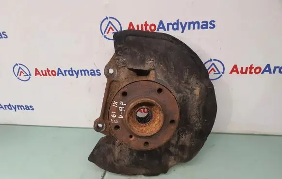 BMW 5 E60 E61 Front wheel hub spindle knuckle 6768316 31216768316