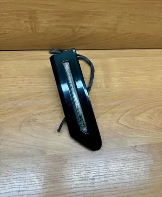 BMW 7 F01 F02 F03 F04 Front fender indicator light 63137203372 6750100001 110309