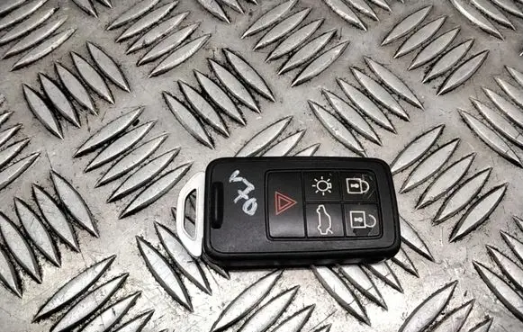 Volvo V70 Ignition key/card 