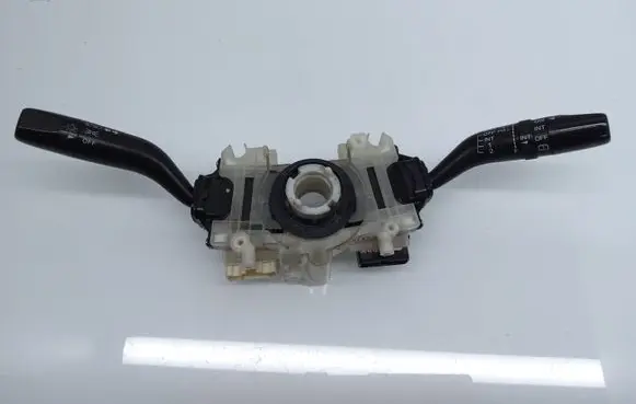 Mazda 626 Wiper turn signal indicator stalk/switch GE6V