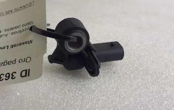 Maserati Levante Airbag deployment crash/impact sensor 51943477 161002