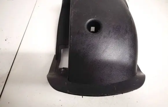 KIA Sportage Steering wheel column trim